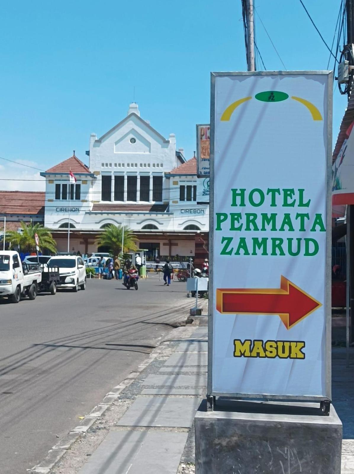 Hotel Permata Zamrud Cirebon Eksteriør bilde